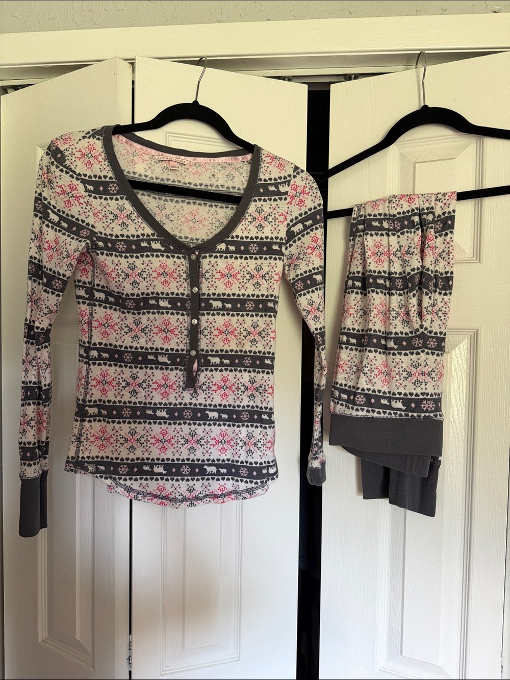 Cozy Victoria’s Secret  Set - Grey & Pink